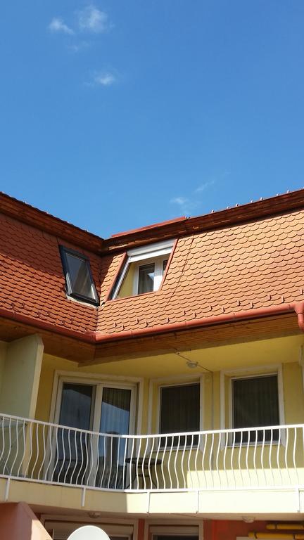 Boglarka Apartman Гайдусобосло Екстер'єр фото